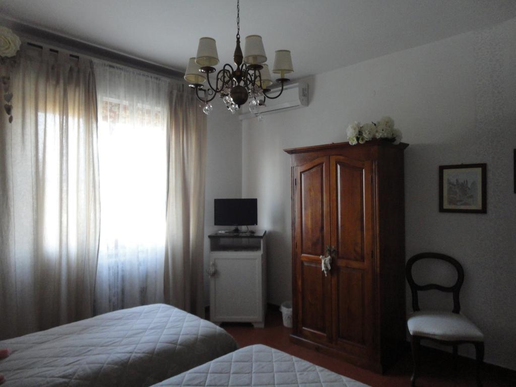 Cisanello House Hotel ปิซา ภายนอก รูปภาพ